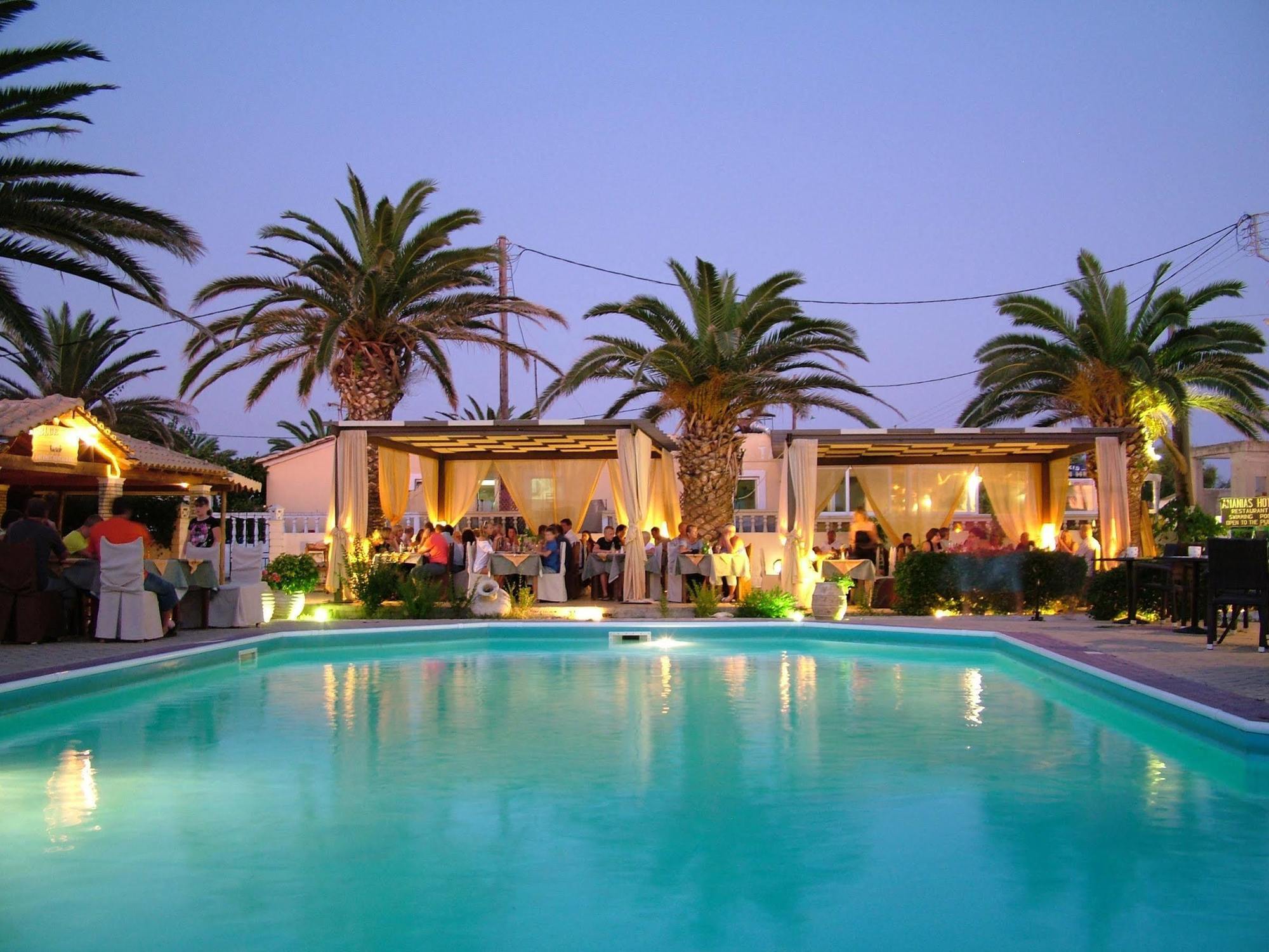 The Blue Sea Hotel Агиос Георгиос Екстериор снимка